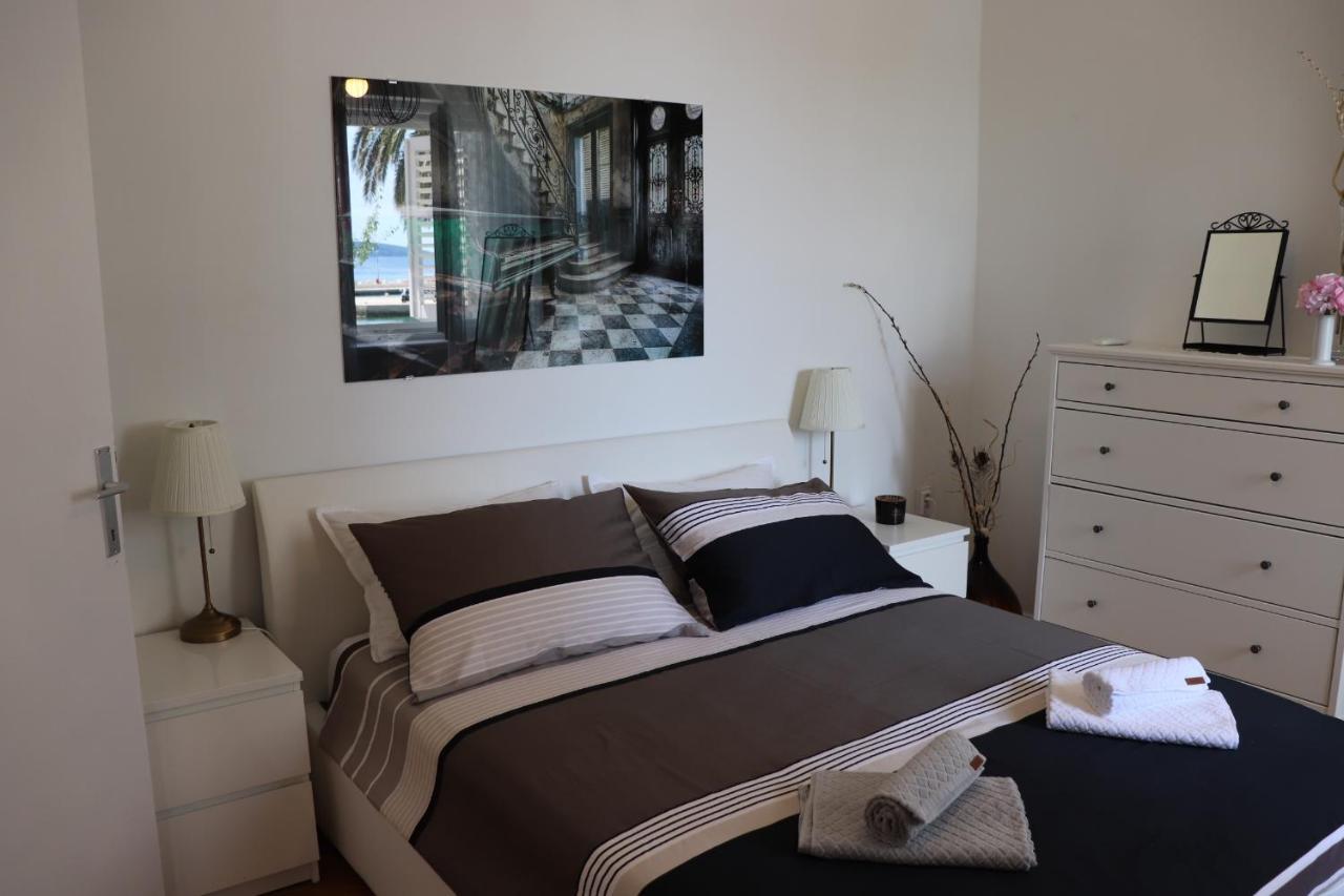 Luxury Apartment Lukas Orebić Exterior foto